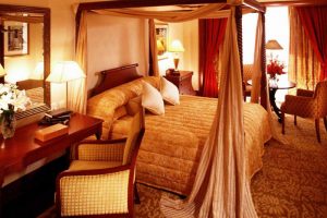 kuala-lumpur-suite-presidential-suite-bedroom-1